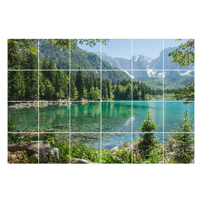 Fali csempe matrica Hegyi táj egy tóval