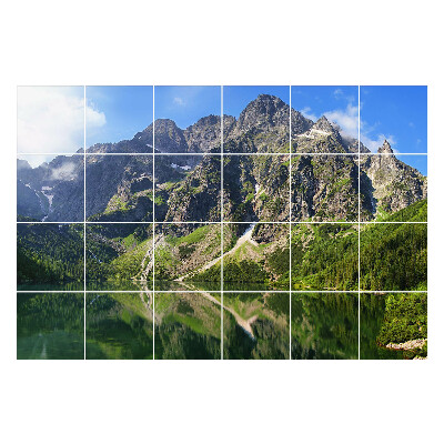 Öntapadós csempe matrica Hegyi táj egy tóval