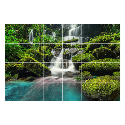 Fali csempe matrica Vízesés a zöld erdőben