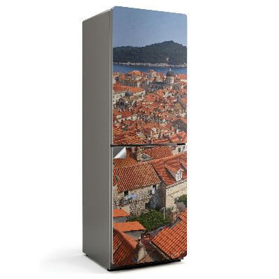 Hűtő dekor matrica Egy tengerparti város háztetői