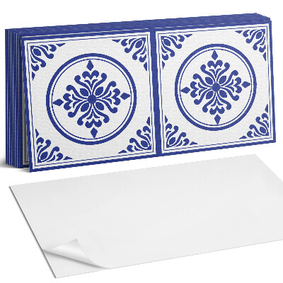 Dekorpanel falra Minta körökkel és virágokkal