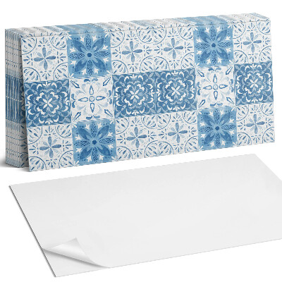 Pvc falburkolat Virágmintás csempékben