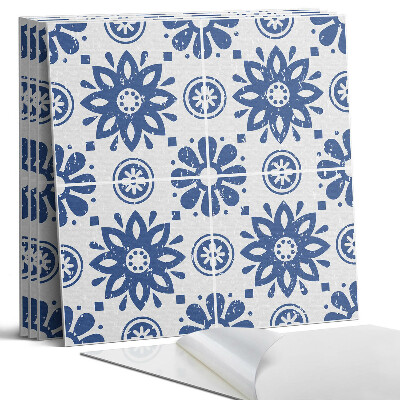 Öntapadó falburkolat négyzet Virágminta a háttérben