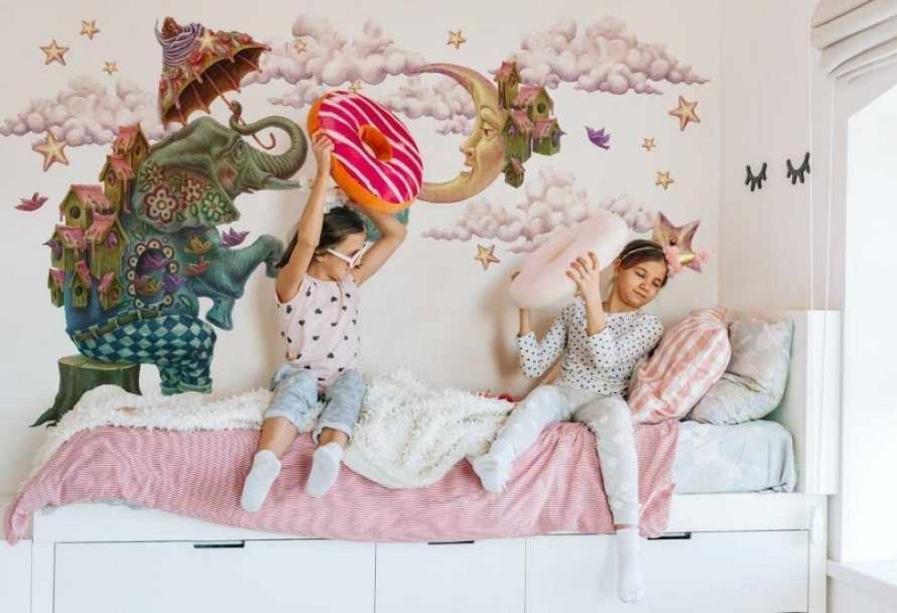 Falragaszok gyerekeknek – hogyan változtassunk szobát néhány perc alatt?